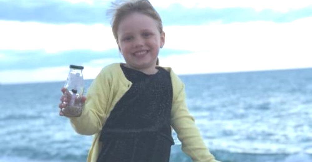 Responden en Rusia al mensaje que una niña lanzó al mar dentro de una botella en España
