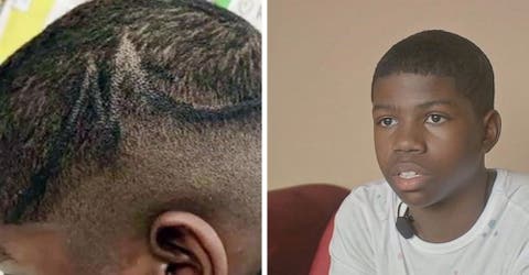 Los padres de un niño de 13 años acusan al personal de su escuela por pintar su cabeza de negro