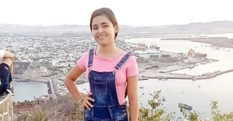 La desesperada madre de una niña de 15 años desaparecida pide ayuda para encontrarla