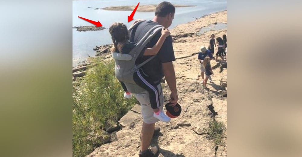 Camina kilómetros con su alumna discapacitada en la espalda para que pudiera ir a una excursión Camina kilómetros con su alumna discapacitada en la espalda para que pudiera ir a una excursión