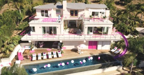 Por menos de 60 euros te puedes hospedar en la lujosa y auténtica mansión de Barbie