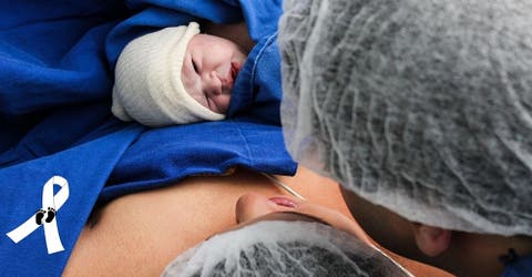 Condenados 2 ginecólogos por «matar conscientemente» a una bebé enferma durante un parto gemelar