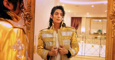 Le exigen una prueba de ADN al doble de Michael Jackson asegurando que puede ser el rey del pop