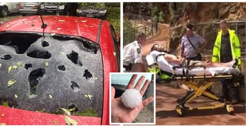 Un rayo impacta sobre 2 personas mientras inmensas bolas de granizo caen sobre Australia