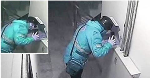 Un repartidor filma la «venganza” de su cliente mientras era grabado por la cámara de seguridad