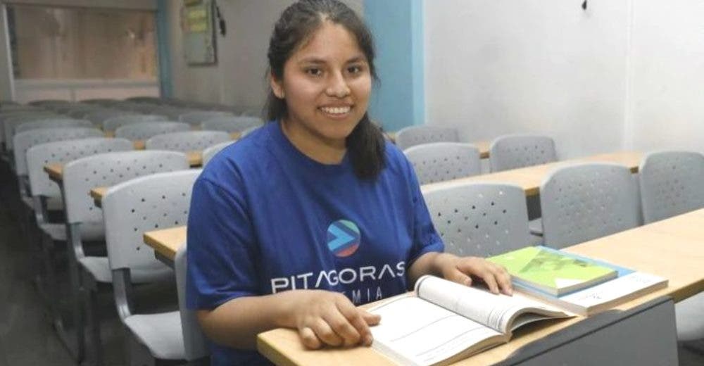 A pesar de los señalamientos y las adversidades logra su sueño para honrar a su humilde padre A pesar de los señalamientos y las adversidades logra su sueño para honrar a su humilde padre