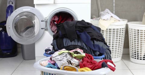Las recomendaciones de los expertos para mantener desinfectadas las prendas de ropa