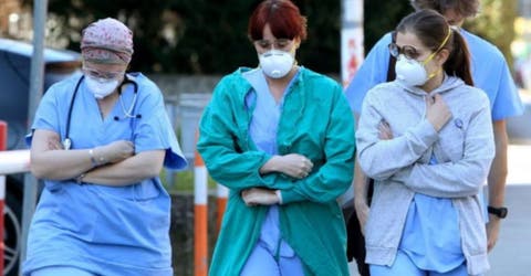 El drama de las enfermeras que reciben tratos deplorables de quienes temen ser contagiados