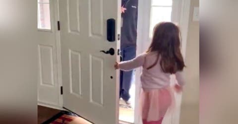 Su hija de 6 años le abre la puerta a un repartidor dejándola consternada