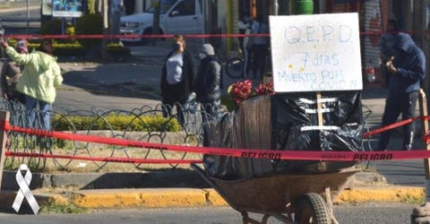 El cuerpo de una víctima de COVID-19 yace en la calle desde hace 7 días