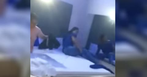 “Yo vine a conversar con él”- Una mujer descubre a su nuera en un motel engañando a su hijo