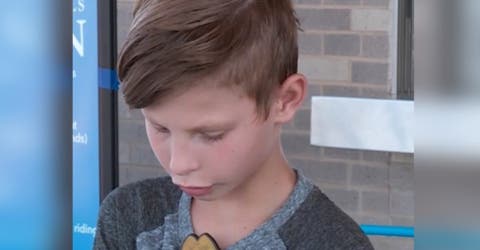 «Espero que alguien me elija» – Un niño de 9 años ruega ser adoptado