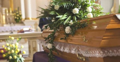 Aparece con vida una mujer una semana después de su funeral desconcertando a su familia
