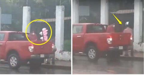 Un conductor bloquea el paso a un abuelito que intentaba vender algodón de azúcar bajo la lluvia