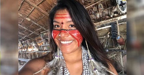 A los 21 años es la primera mujer indígena influencer que muestra los detalles de su comunidad
