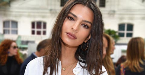 La modelo Emily Ratajkowski se niega a saber el género de su bebé hasta que sea mayor de edad