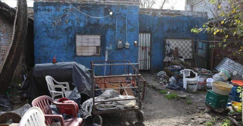 Proponen que la casa natal de Maradona sea expropiada mientras los vecinos desprecian al dueño