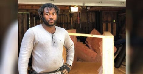 Un humilde carpintero construye casitas térmicas de mil dólares para ayudar a otros