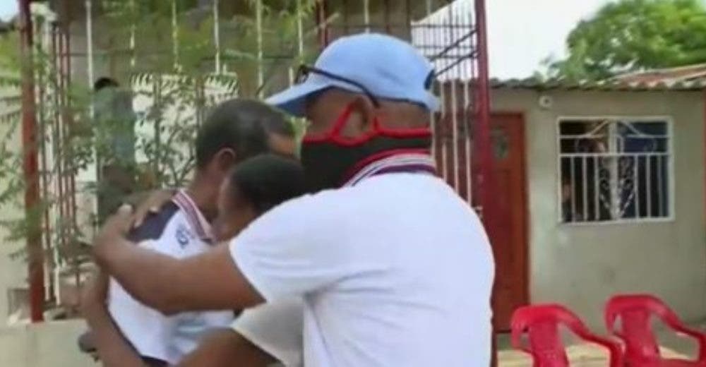 «Pensaba que no lo iba a hallar vivo» – Abraza a su hermano tras 61 años separados por su mamá