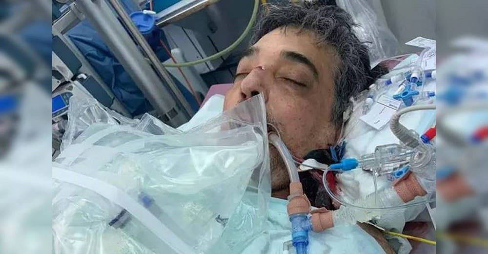 Regresa a casa para celebrar Navidad tras 222 días pensando que no saldría con vida del hospital Regresa a casa para celebrar Navidad tras 222 días pensando que no saldría con vida del hospital