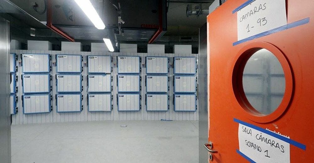 Vuelve a la vida justo cuando comenzaban a embalsamar su cuerpo para entregarlo a su familia Vuelve a la vida justo cuando comenzaban a embalsamar su cuerpo para entregarlo a su familia