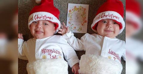 Tras 6 semanas de angustia las gemelas que sobrevivieron de milagro se encuentran con sus padres