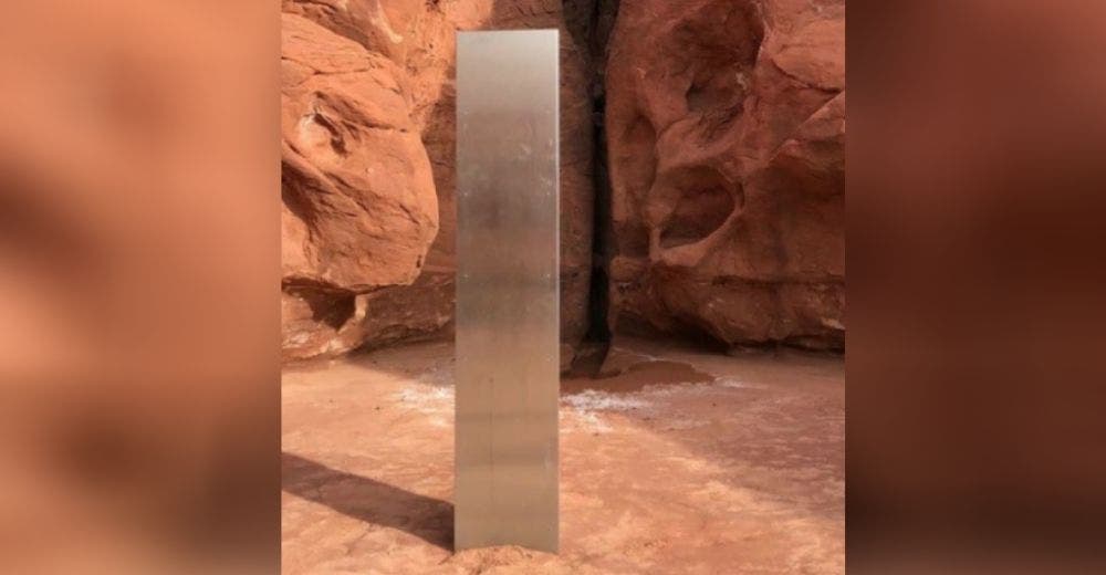 El hallazgo de un raro monolito durante un conteo de ovejas aéreo desconcierta al mundo El hallazgo de un raro monolito durante un conteo de ovejas aéreo desconcierta al mundo