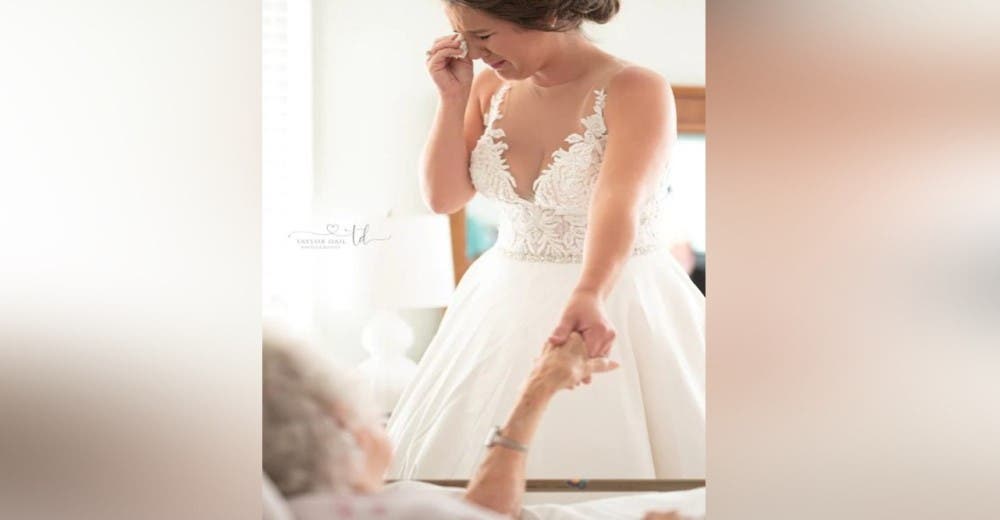 Se despide para siempre de su abuelita vestida de novia – «Me rompió el corazón» Se despide para siempre de su abuelita vestida de novia – «Me rompió el corazón»