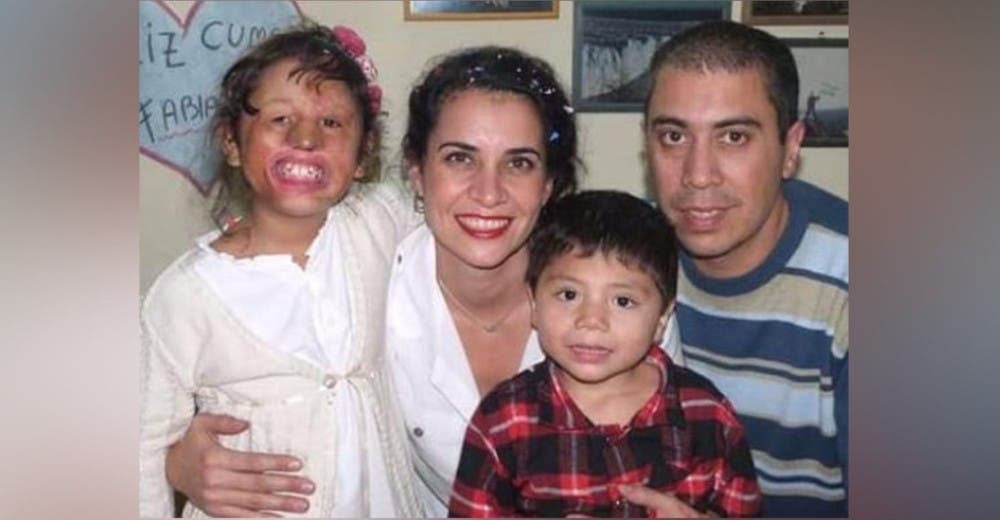 Le pide a la mujer que iba a adoptar a su hermanito que también se convierta en su mamá Le pide a la mujer que iba a adoptar a su hermanito que también se convierta en su mamá