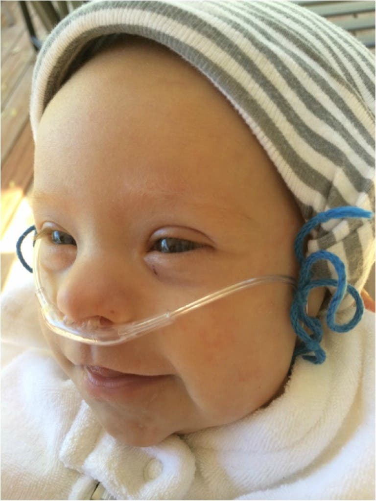 Una pareja se ve en la obligación de racionar el oxígeno que necesita