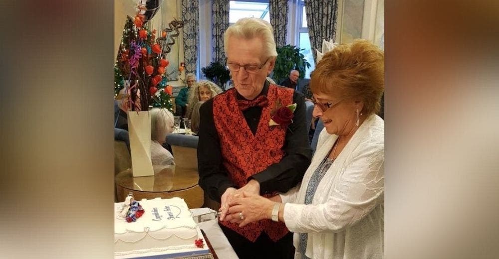 «Nunca pensé que iba a encontrar a alguien más» – Una pareja de abuelitos viudos celebra su boda