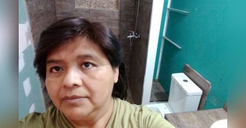 Una mujer construye su casa callando la boca de quienes le dijeron que no podría ser albañil