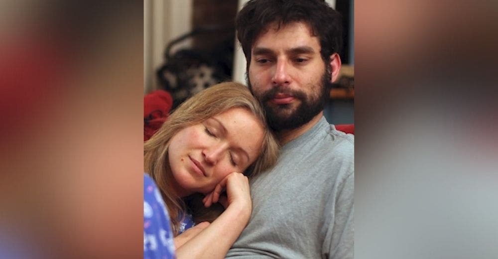 Una mujer alega que «compra abrazos» porque pasa mucho tiempo lejos de su marido Una mujer alega que «compra abrazos» porque pasa mucho tiempo lejos de su marido