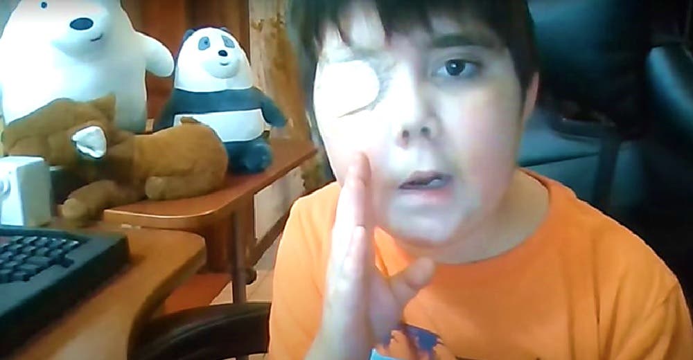 Un niño enfermo de 11 años pide ayuda para que vean los vídeos que publica en YouTube