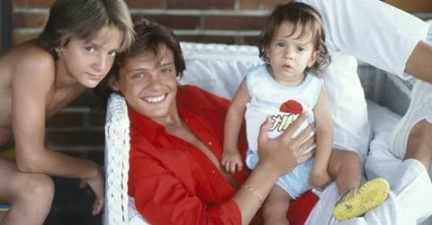 Revelan detalles de la relación actual de Luis Miguel con sus 2 hermanos tras años de escándalos