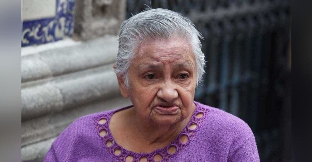 Pide ayuda para poder encontrar al hijo que le arrebataron injustamente cuando era un bebé Pide ayuda para poder encontrar al hijo que le arrebataron injustamente cuando era un bebé