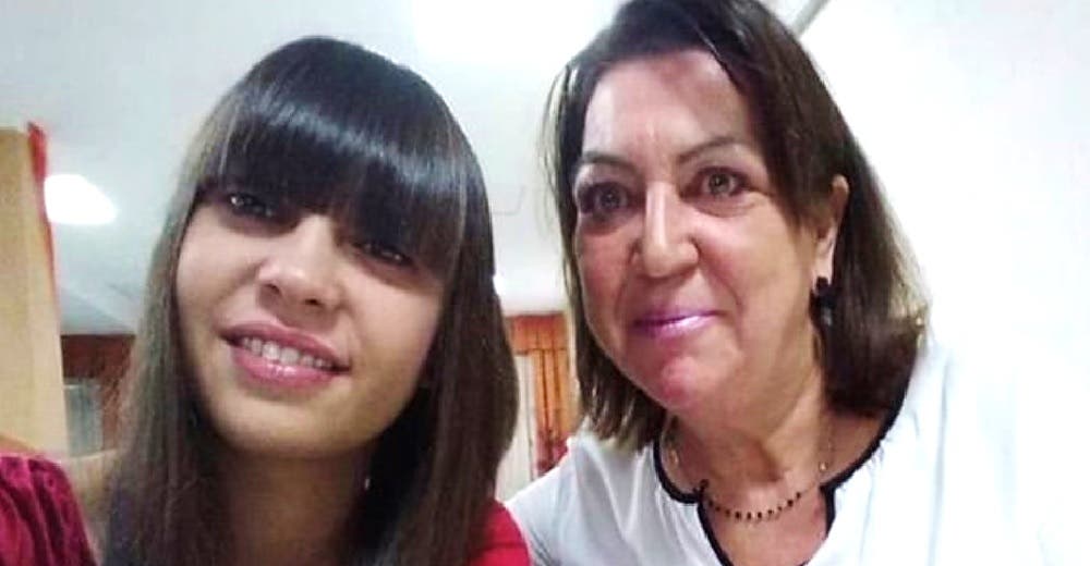 «Mejor ir a la cárcel que tener una hija como tú»–Su madre la echa de su casa porque tiene novia