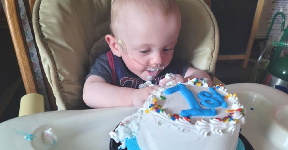 «El bebé más prematuro del mundo» supera sus complicaciones y celebra su primer año de vida