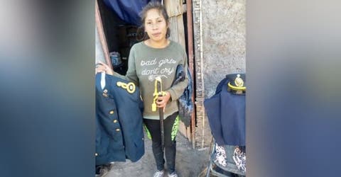 Piden ayuda para la humilde madre que lucha por terminar de estudiar y ser policía