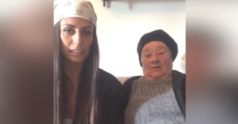 «Necesito ayuda, mi abuela está embarazada» – Suplica apoyo en un vídeo para obtener una beca