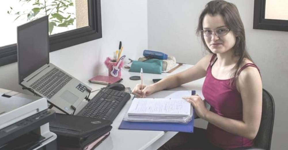 «Solo quiero estudiar» – Lucha porque le permitan ejercer su derecho de asistir a la escuela «Solo quiero estudiar» – Lucha porque le permitan ejercer su derecho de asistir a la escuela