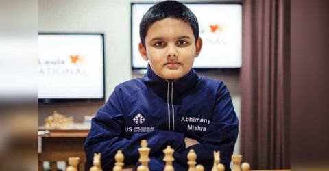 A los 12 años se convierte en el gran maestro más joven de la historia del ajedrez