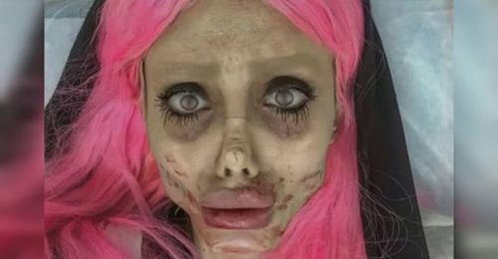 La «Angelina Jolie iraní» sale de prisión y muestra su verdadero rostro La «Angelina Jolie iraní» sale de prisión y muestra su verdadero rostro