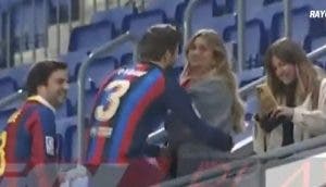 Filtran el vídeo de Piqué besando a su novia tras la despedida más triste de su vida