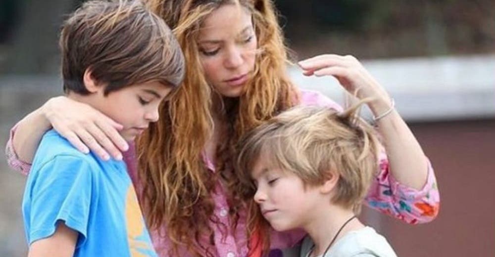 Hijos de Shakira lloran devastados al tener que separarse de mamá, la más dura despedida