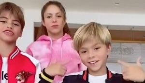 Shak, molesta porque no logra encontrar niñera para sus hijos tras revelar estrictas exigencias